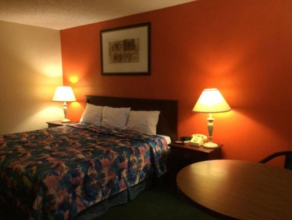 Relax Inn Henryetta ภายนอก รูปภาพ